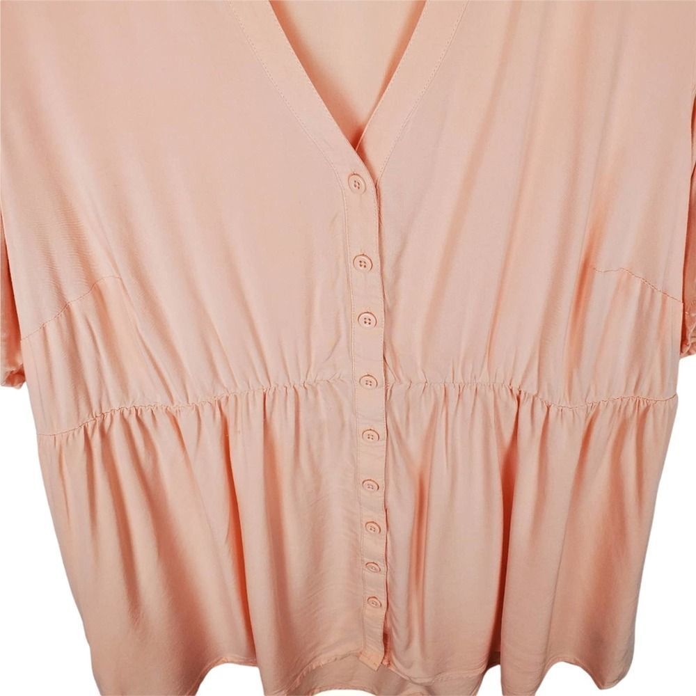Torrid PEACH CHALLIS TIE SLEEVE BABYDOLL TOP Blouse Button Down Hi Low V Neck - Picture 3 of 9